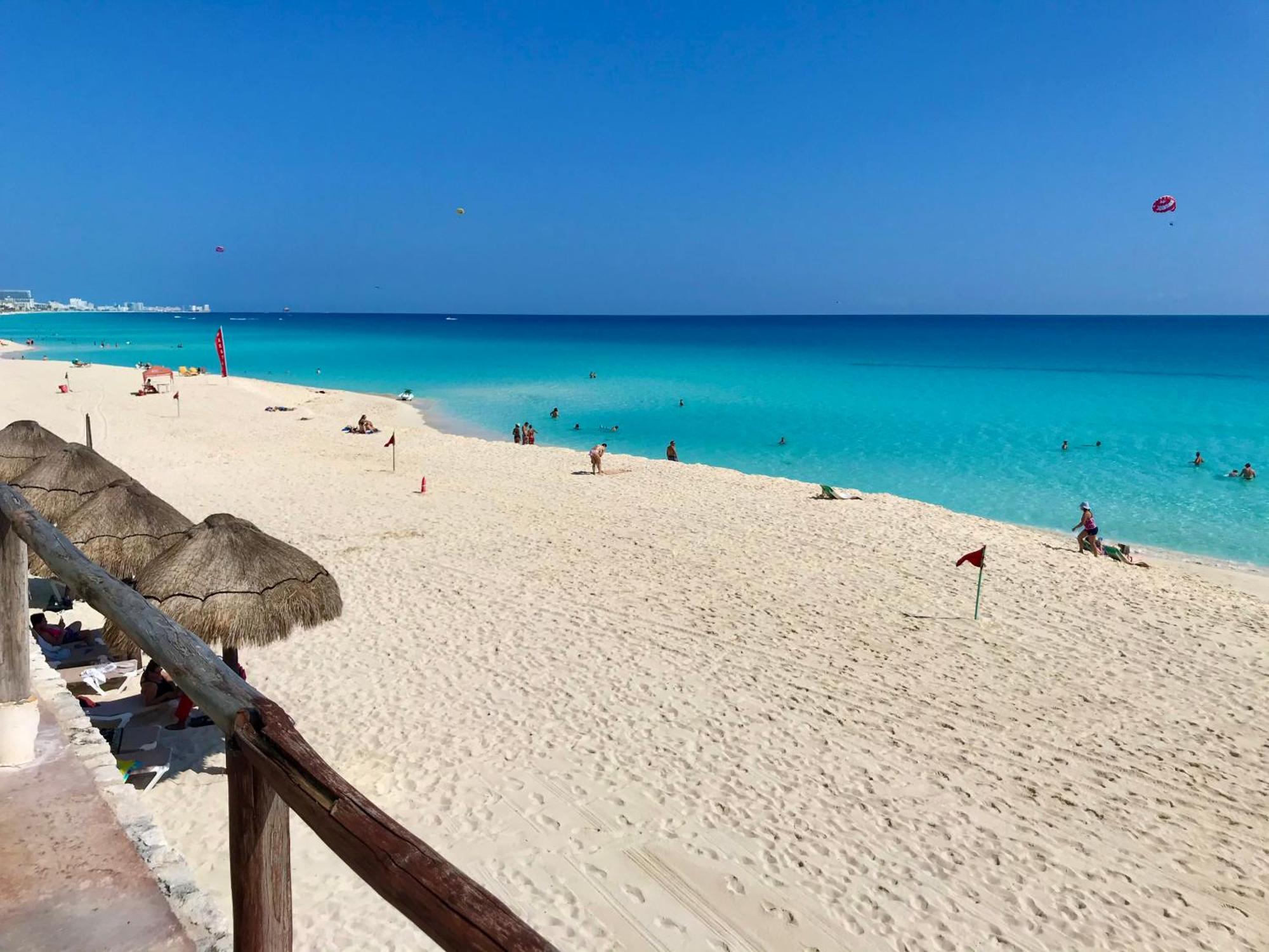 Beachside Apartments Cancún Exterior foto